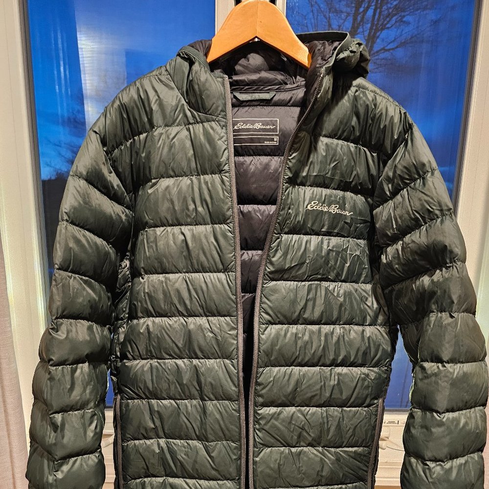 Men's Eddie Bauer CirrusLite Hooded Down Jacket - Medium Puffy